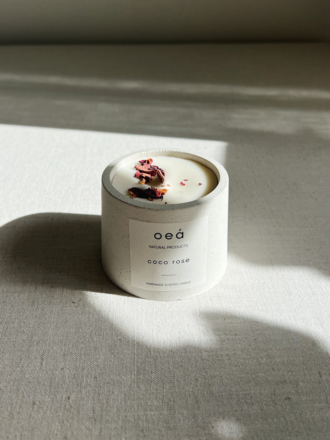 Candle 'coco rose' with rose and coconut scent (125g)