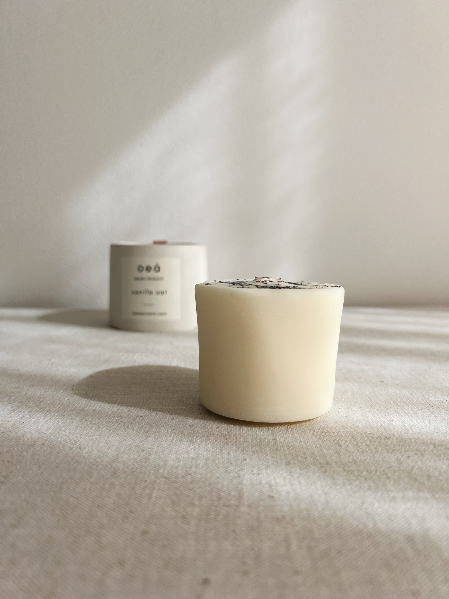 Refill candle 'vanilla oat' with vanilla and orange scent (125g)