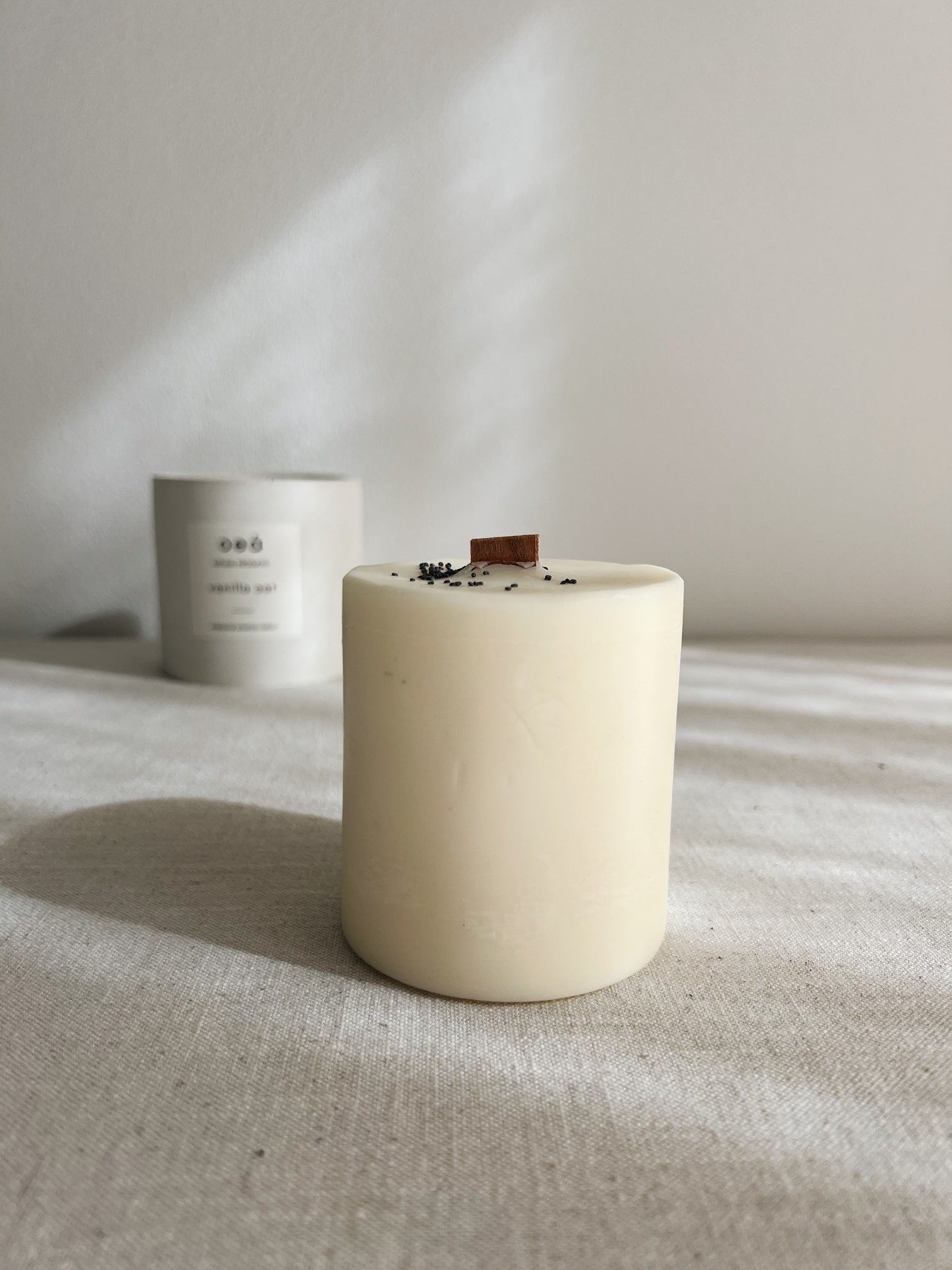 Refill candle 'vanilla oat' with vanilla and orange scent (240g)