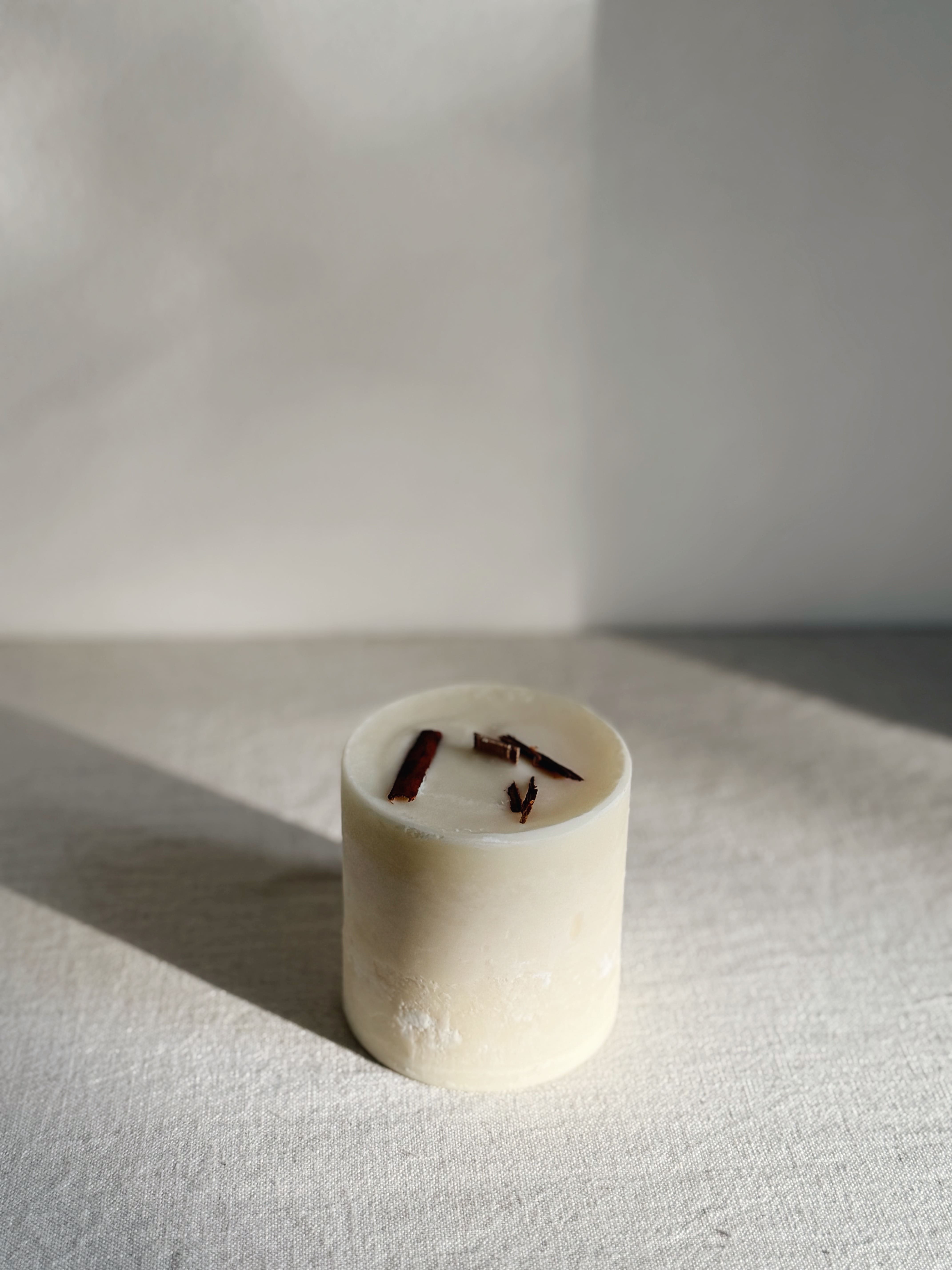 Refill candle 'chai' with cinnamon and vanilla scent (240g)